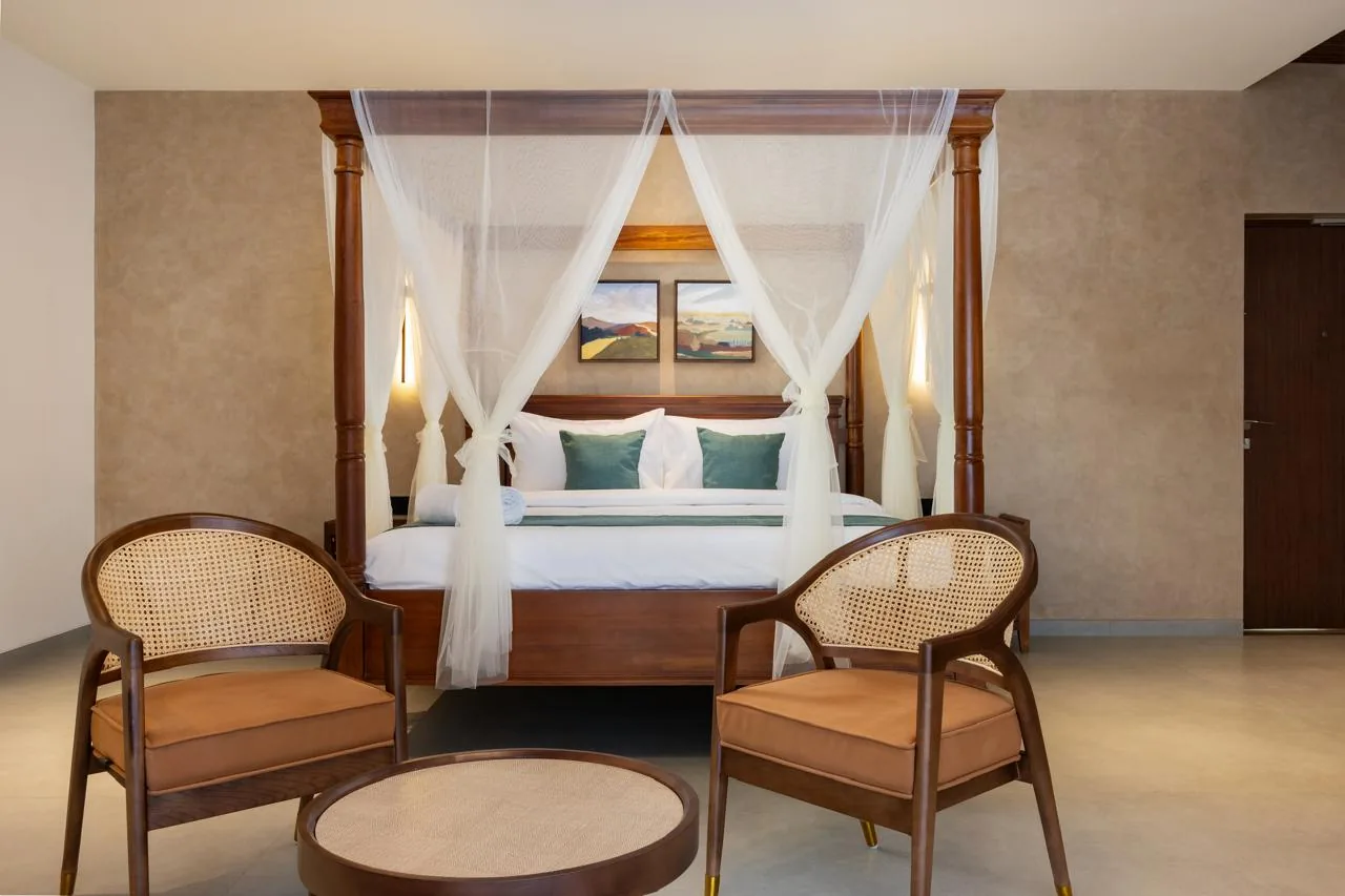 Olive Woods Munnar – Luxury Suite with Jacuzzi